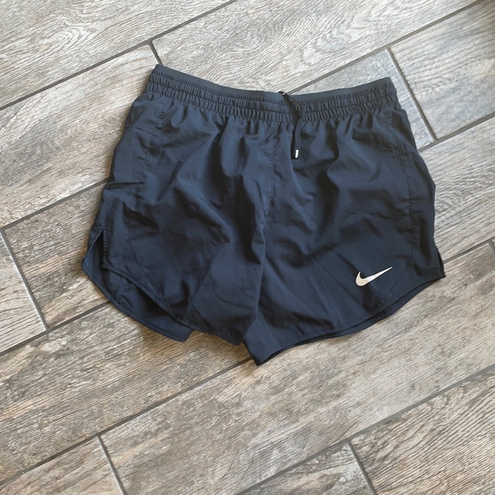 NWOT Nike running shorts